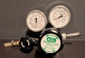 2123341-29-000 Agl Dual-stage Ultra-high Purity Regulator Stainless Steel Chrome
