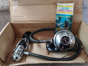 1081-00 Aqua Lung Us Divers Conshelf Xii Dive Regulator New Vintage