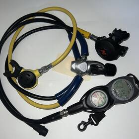 2029975 Aqua Lung Titan Regulator With A Vyper Computer And Suunto Pressure Gauge