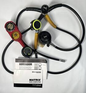 210510 Aqua Lung Us Divers Aqualung Micra And Conshelf Se2 With Matrix Dive Computer Tech Gauge