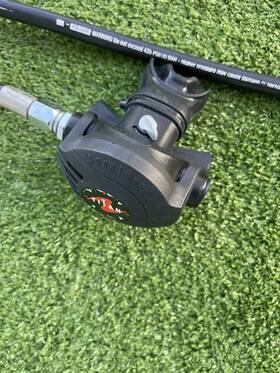 Fk8167 Aqua Lung Used - Titan Regulator Set With Alternate And Console