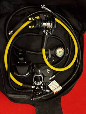52x1st Mares 52x 1st Stage 72x Adjustable 2nd Pri Abyss Navy Sec Octopus Reg
