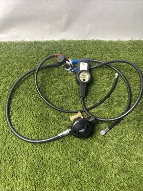 652668 Oceanic Octopus With Primary And 2nd Regulator Instrument Console