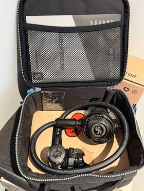 12.719.600 Scubapro New Mk19 Evo Bt Din 300/g260 Carbon Dive Regulator System - Blowout