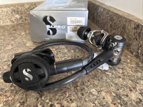12.946.010 Scubapro Mk17/c300 Scuba Diving Regulator - Never Used