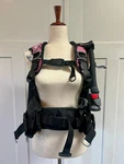 Scubapro Ladyhawk Bcd & MK25 EVO/S600 Regulator W/ Cressi Gauge. Fixed Price $1000.00.