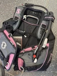 Scubapro Bella Bcd Xl W/ Balanced Inflator, Black/pink Size Extra Large. Fixed Price $759.00.
