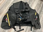 Scuba Diving Vest Seaquest Spectrum Adv No. KJ104LG45124SIZE Air Regulator. Fixed Price $80.00.