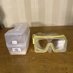 Dacor Tempered Scuba Diving Mask Size Large Model 5053-05 'trivista''. Fixed Price $39.60.