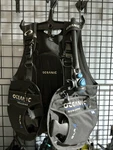 Oceanic Oceanpro QLR4 Bcd Large Black With Atomic SS1 Inflator/ Regulator. Fixed Price $200.00.