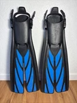 Atomic Aquatics Open Heel Split Fins Natures Wing Medium Blue. Fixed Price $54.99.