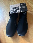 Mares Equator 2MM Sz 9 (l) Scuba Diving Snorkeling Booties Wetsuit. Fixed Price $39.95.