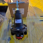 Parker R119-08CG/M2 Industrial Air Pressure Regulator 1" Port. Fixed Price $110.00.